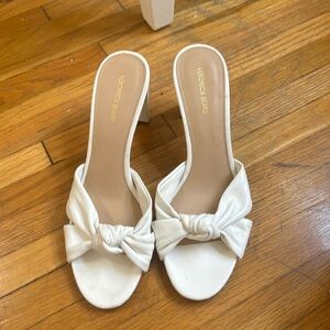 Veronica Beard white heels